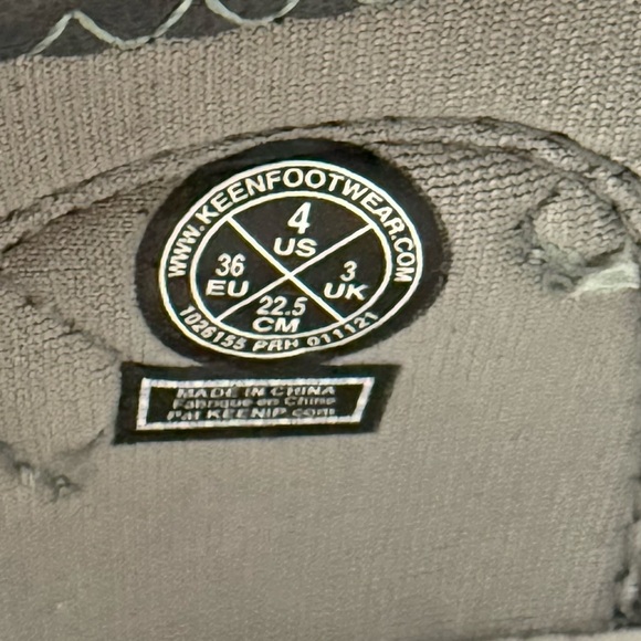 Keen Kids' Charcoal and Aqua Sandals us 4 - Picture 4 of 4